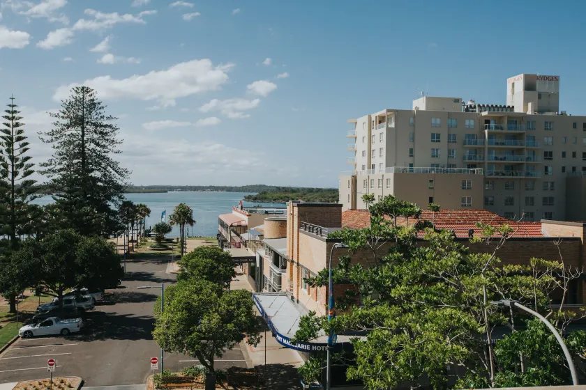 Port Macquarie Hotel - Image 1