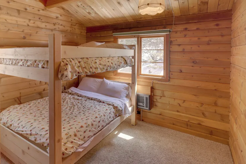 Pine Mountain Club Cabin Rental w/ Pool Access! - Interiør