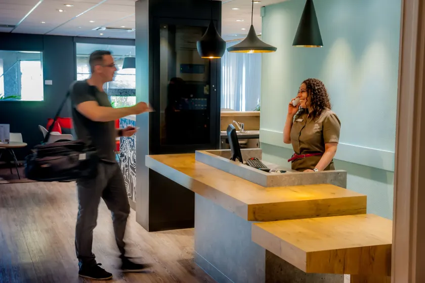 ibis Vannes - Réception