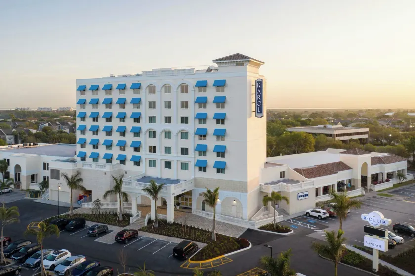 The Karol Hotel, St. Petersburg Clearwater, a Tribute Portfolio Hotel - Image 1