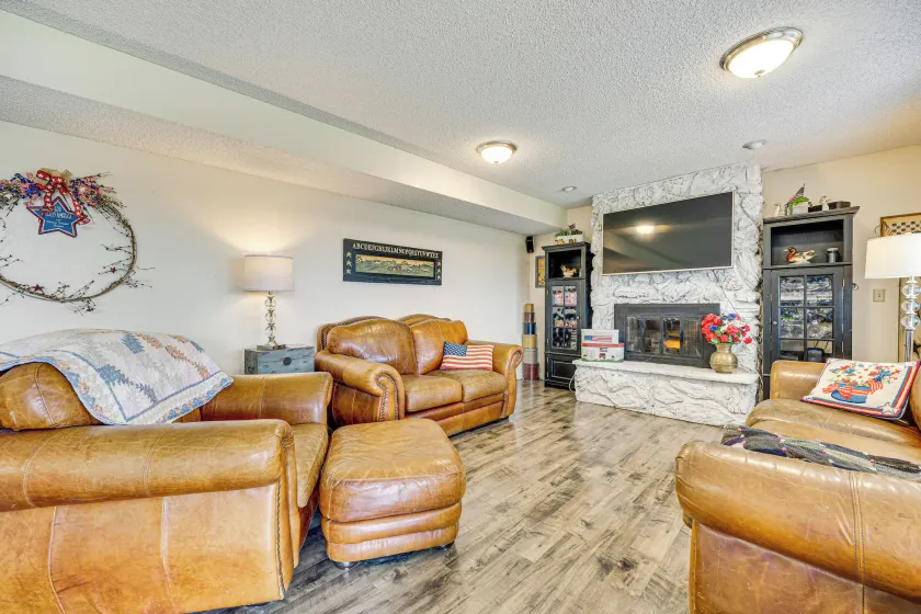 Hike & Explore: Retreat w/ Scenic Views in Selah! - Image 1
