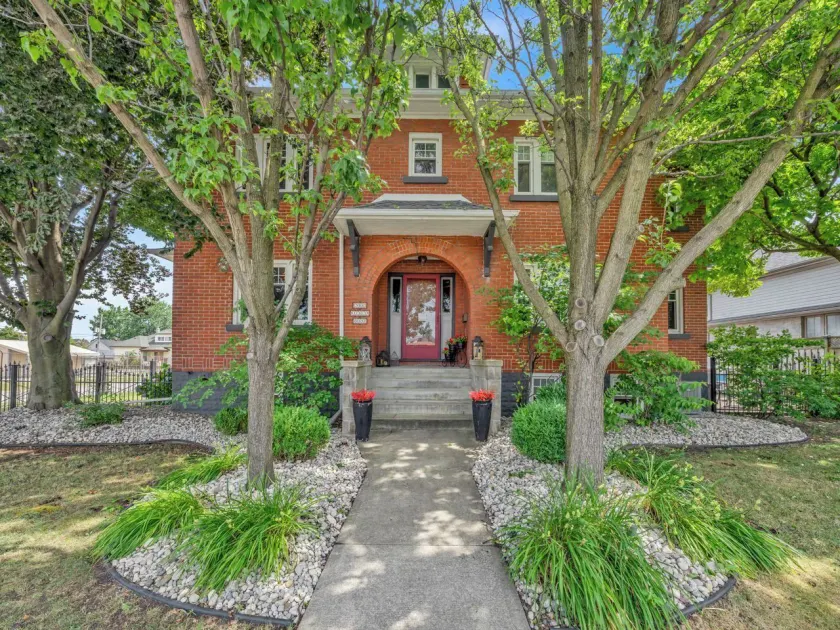 Nicklin House - Image 1