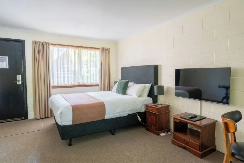 Grosvenor Court Apartments - Image 1