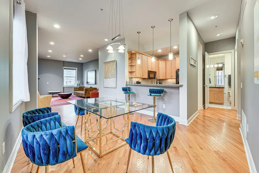 Heart of Dtwn Omaha: Historical Apt w/ Perks - Image 1