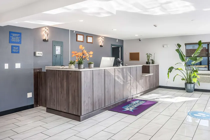 Americas Best Value Inn East Peoria - Hall