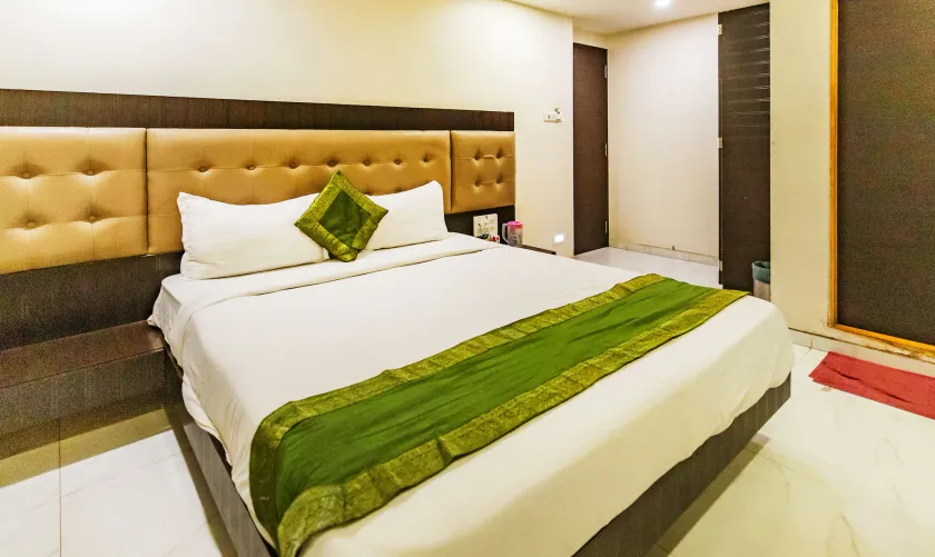 Hotel Bkc Palace Kurla - Image 1