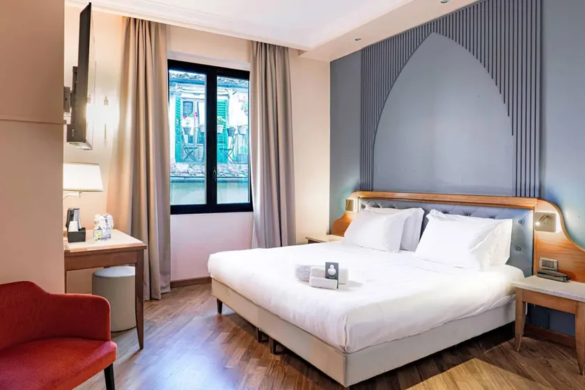 B&B Hotel Firenze Laurus Al Duomo - Image 1