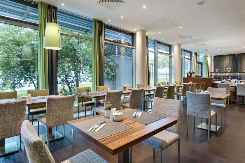 Austria Trend Hotel Doppio Wien - Image 1