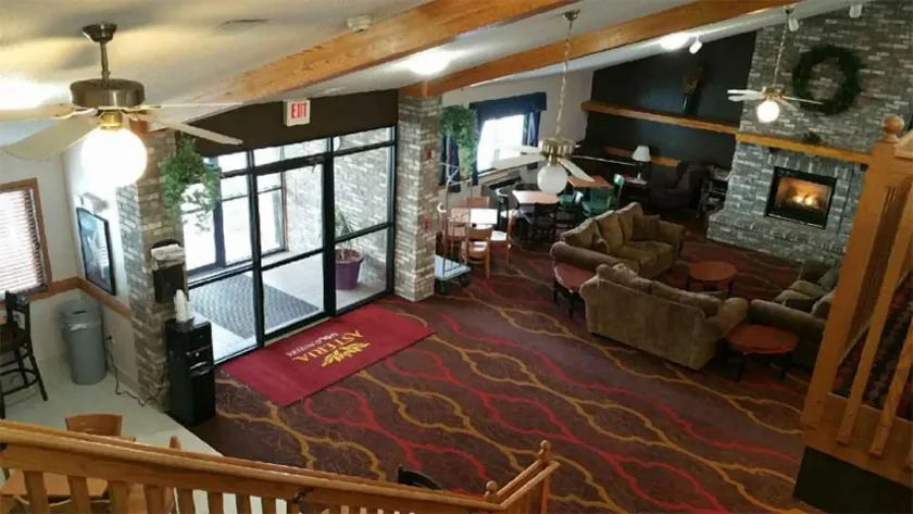 New Prague Inn & Suites - Inngangsparti
