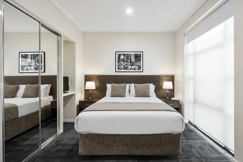 Quest Narre Warren - Image 1