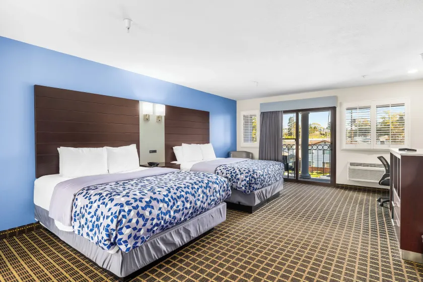 Hotel Solares - Image 1