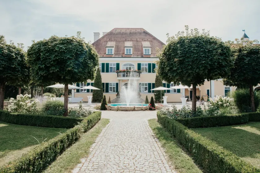 Gut Altholz Landhotel und Restaurant Hutter - Image 1