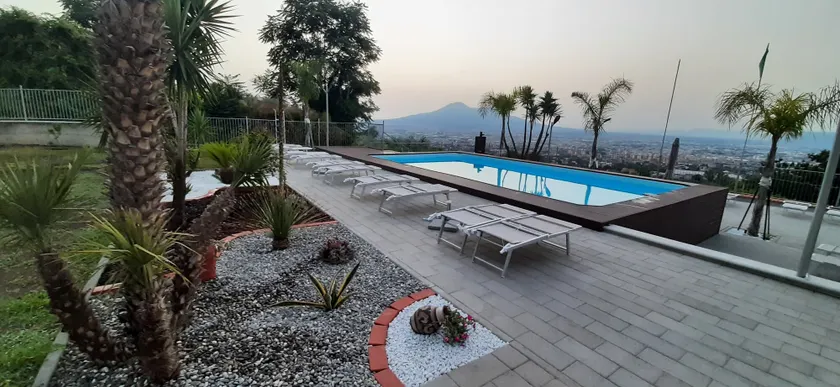 Villa Mola Bed And Breakfast - Image 1