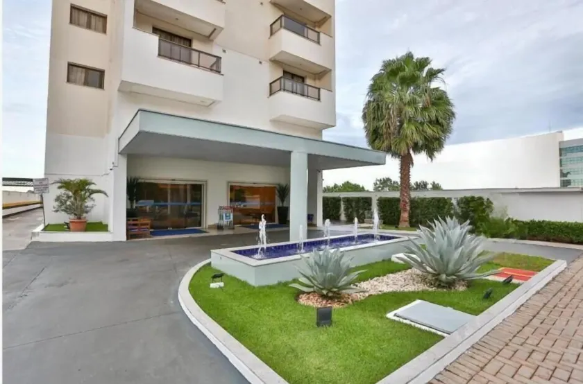 MG Business Hotel & Residence - Image 1