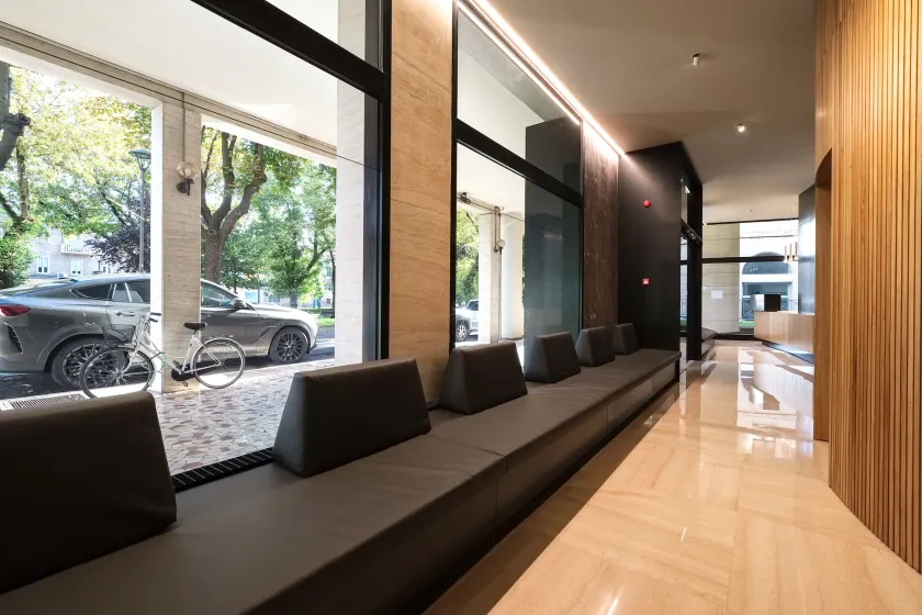 Hotel Touring - Image 1