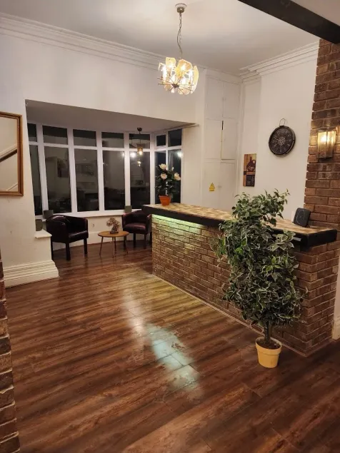 The Limes Hotel - Lobby