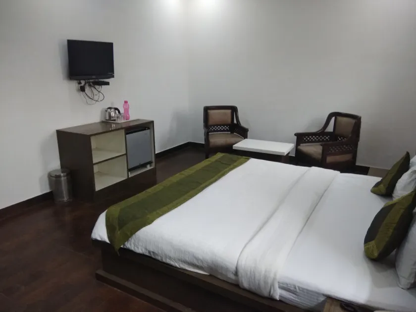 Hotel heaven and Resort - Image 1