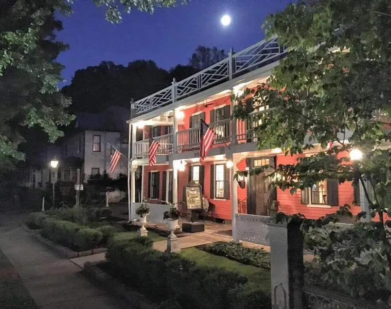 The Buxton Inn - Image 1