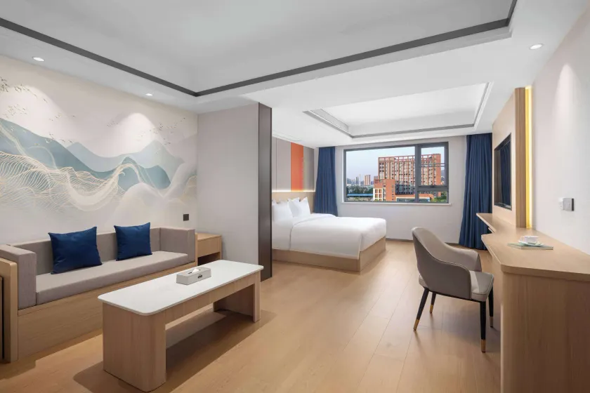 Days Inn by Wyndham Kunming Panlong - Image 1