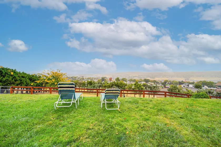 Hot Tub & Sweeping Views: Apt in Clarkston! - Image 1