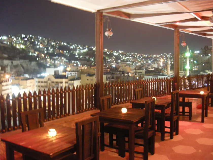 Arab Tower Hotel - Image 1