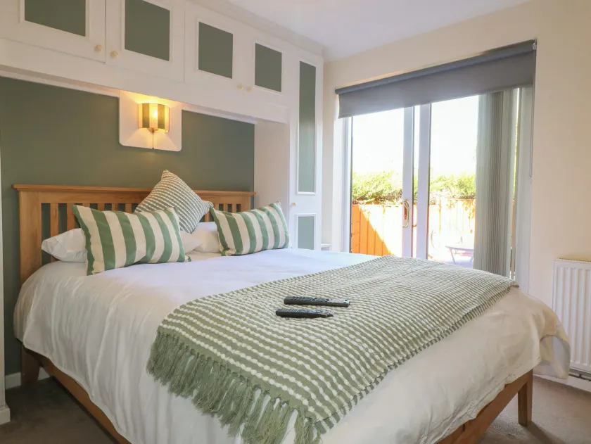 Wolds Retreat - Image 1