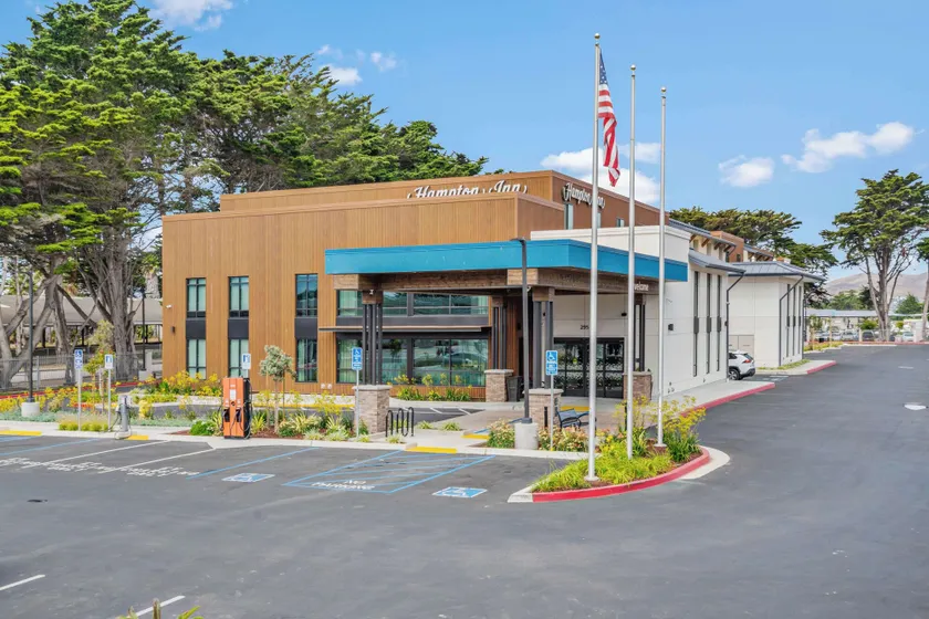 Hampton Inn Morro Bay - Image 1