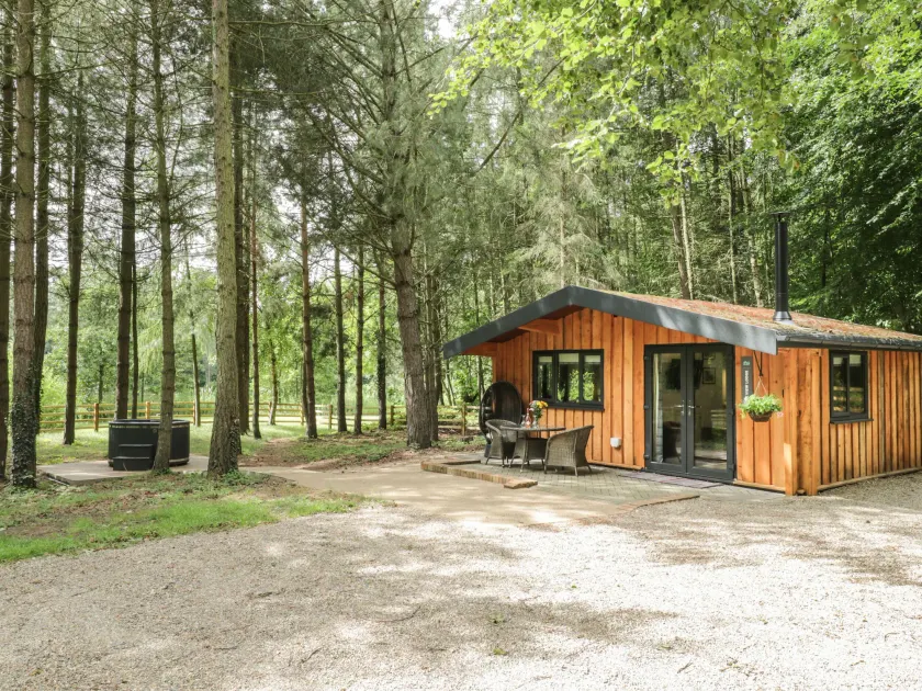 Lake View Lodge - Image 1