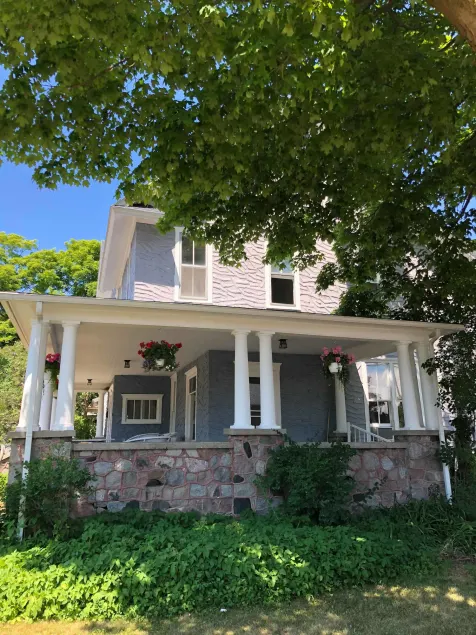 Charlevoix House - Image 1