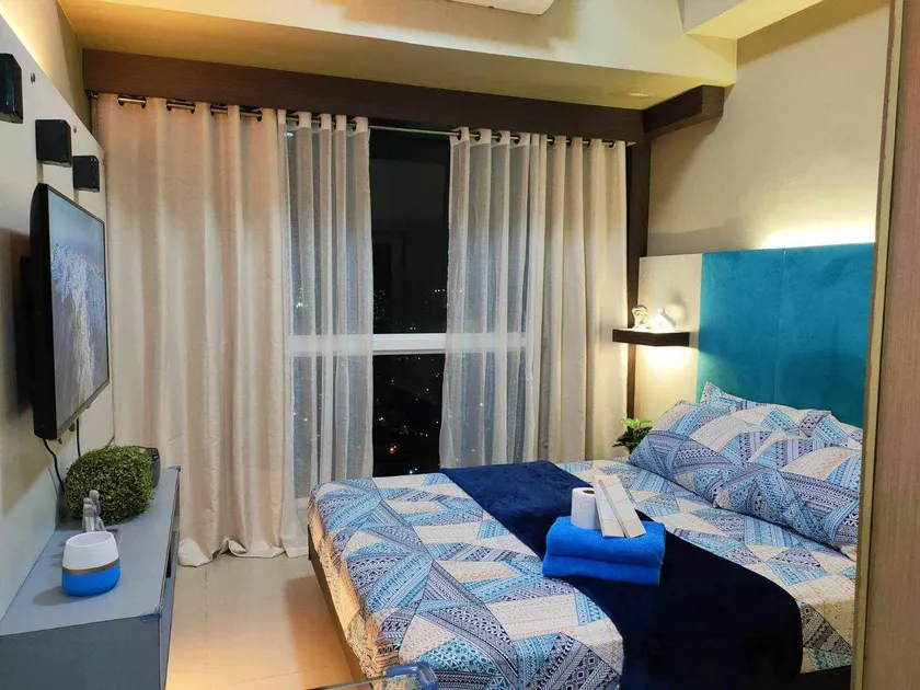 The Beacon Makati by Cozi Condotels - Image 1