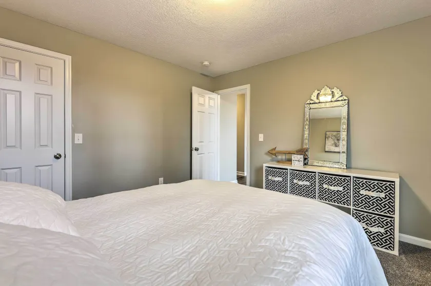 Maineville Vacation Rental Home w/ Game Room! - Interiör