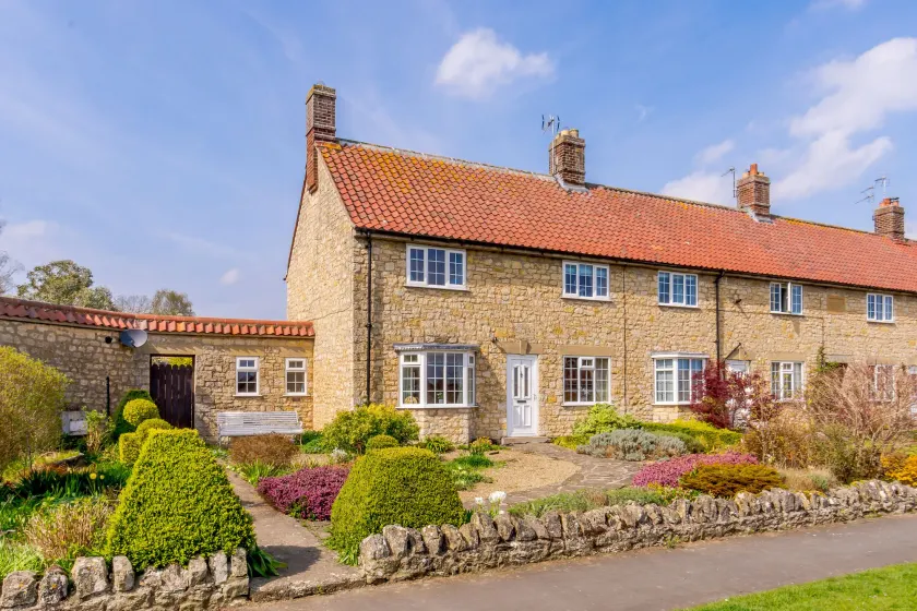 Ivy Cottage - Image 1