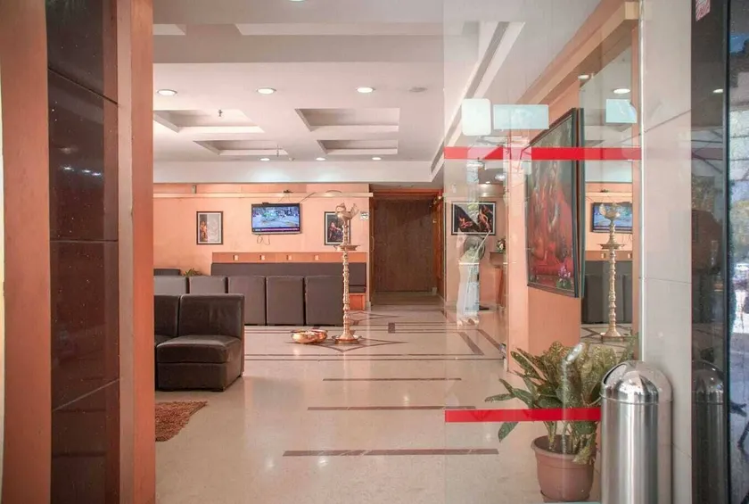PATTOM ROYAL HOTEL - Reception