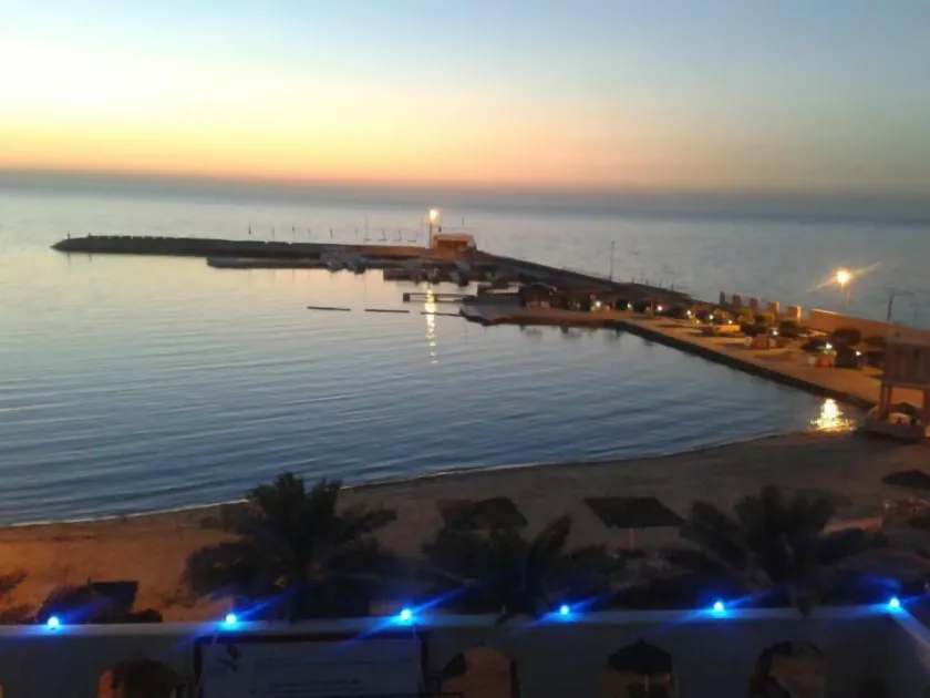 Bahrain Beach Bay - Image 1