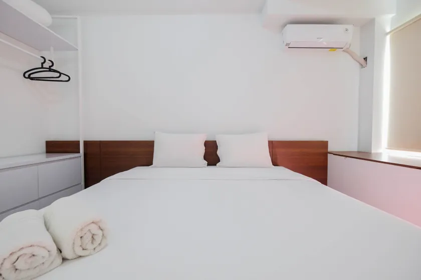 Town View 1BR at Patraland Urbano Apartment By Travelio - Image 1