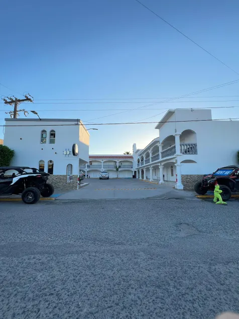 Hotel Alexander - Image 1