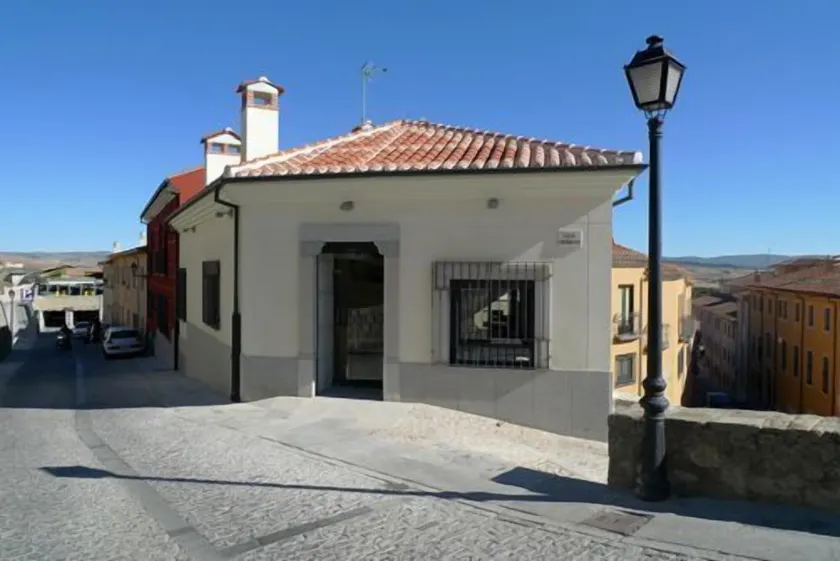 Hotel Puerta de la Santa - Image 1