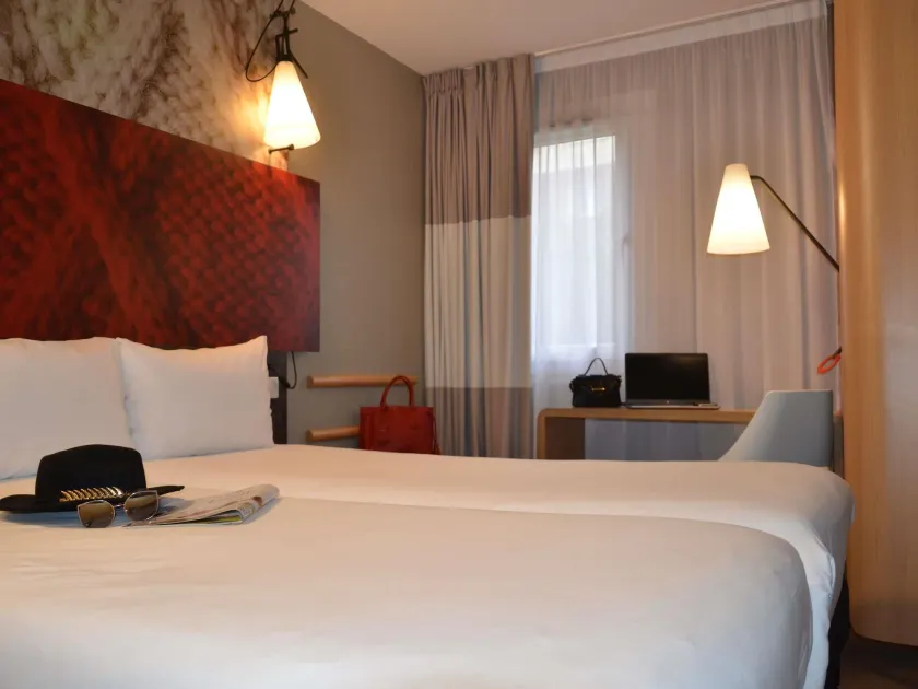 ibis Melun - Image 1