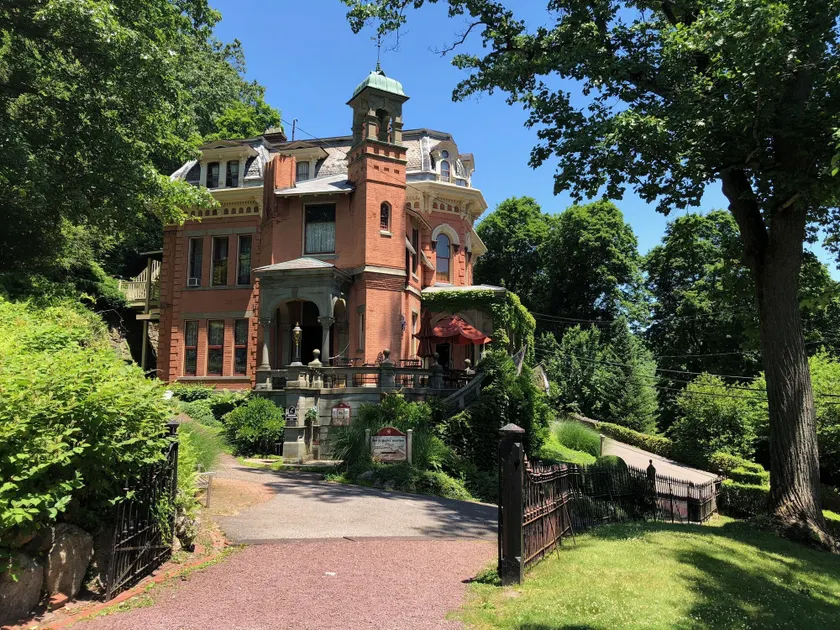 The Harry Packer Mansion Inn - Image 1