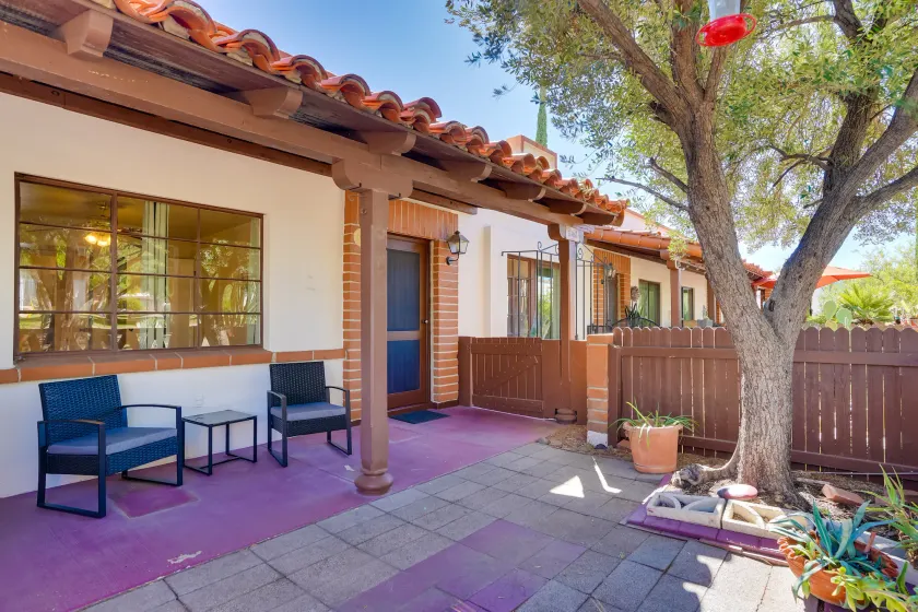 Gorgeous Green Valley Getaway w/ Community Pools! - Image 1