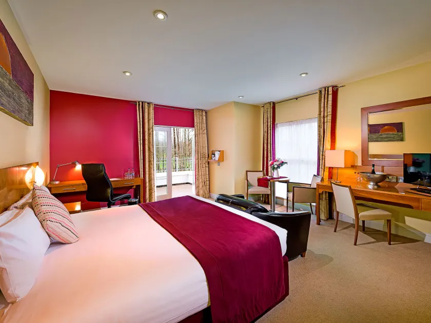 Central Hotel Tullamore - Image 1