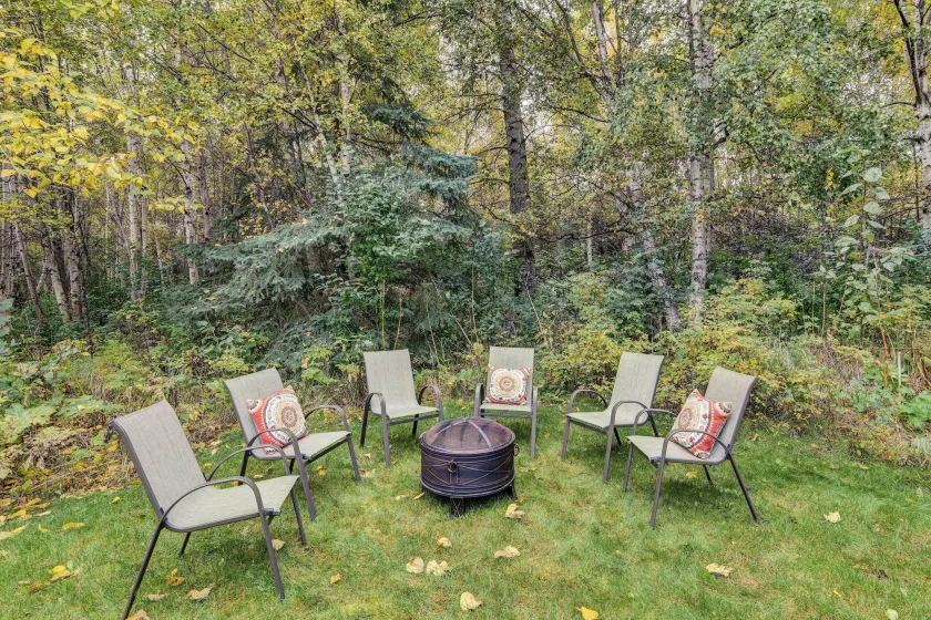 Anchorage Retreat < 5 Mi to Hilltop Ski Area! - Intérieur