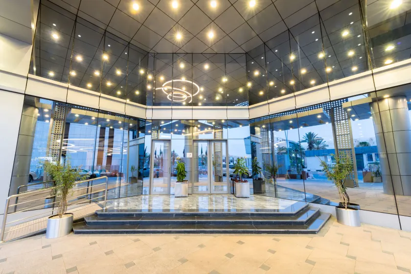 Warwick Riyadh Hotel - Image 1