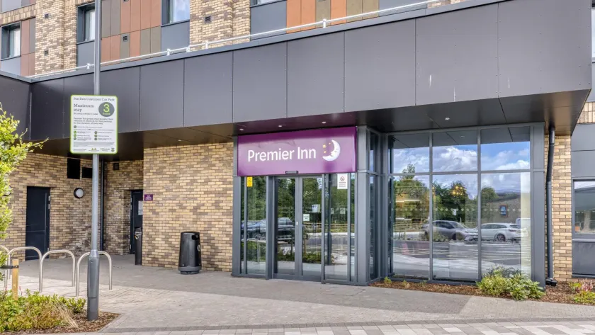 Premier Inn Bristol Parkway - M32 - Image 1