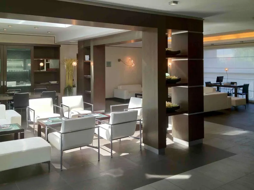 Mercure Bergamo Aeroporto - Image 1