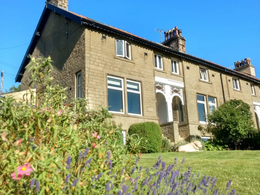 1 Bridge End & Garden - Image 1