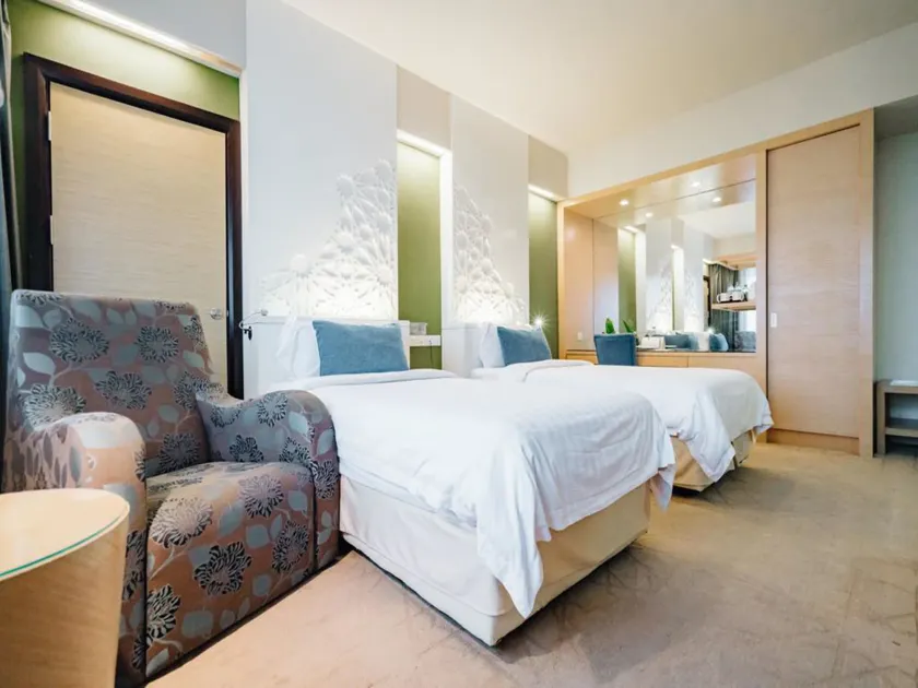 Raia Hotel Kota Kinabalu - Image 1