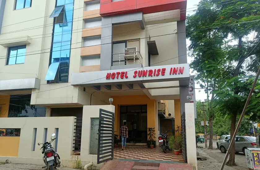 Hotel Sunrise Inn - Image 1