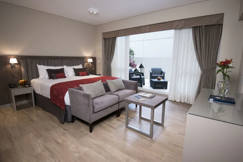 ARC Arenales Studios & Suites - Image 1