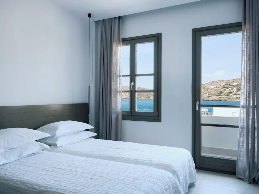 Acteon Hotel - Image 1